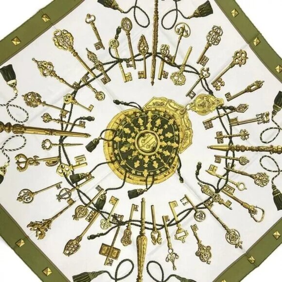 100% Authentic HERMES Carre 90 Cream Khaki Multi Scarf 225-12124 - Picture 1 of 4